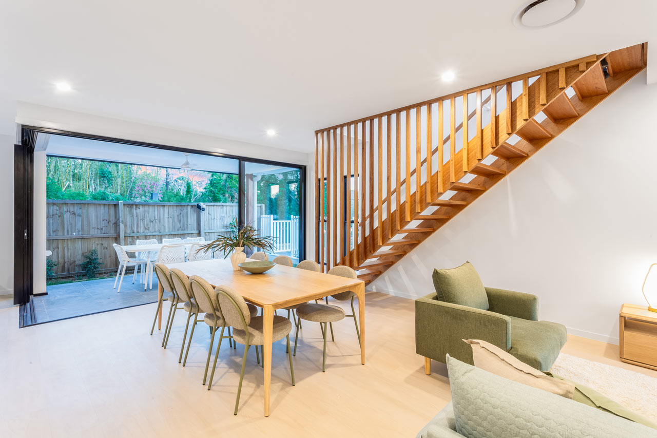 Nature's Edge dining & living lot 5